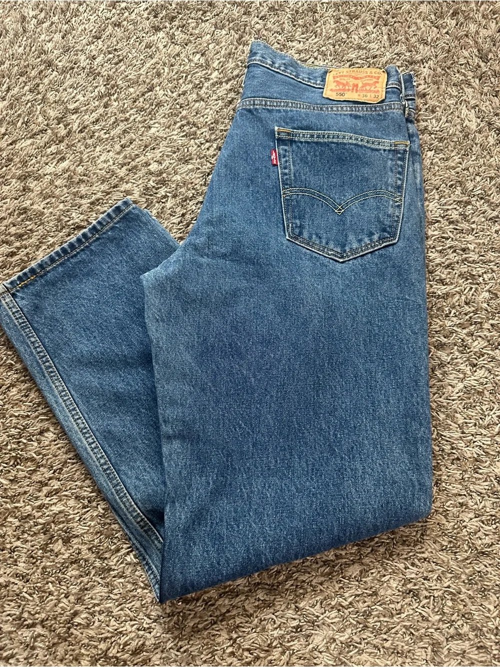 Levi's Men's 550 36x32 Medium Blue Straight Jeans